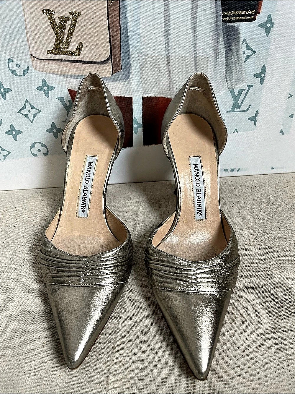 Manolo Blahnik Pointed Toe Metallic Heels EU 35.5